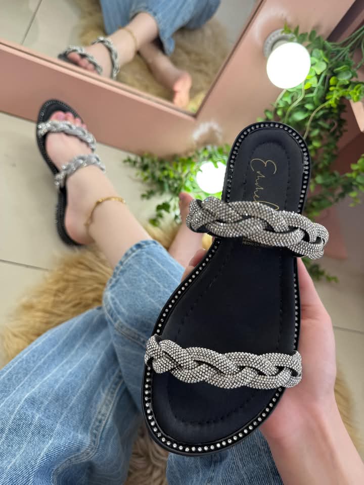 BELLA BLACK GLAM