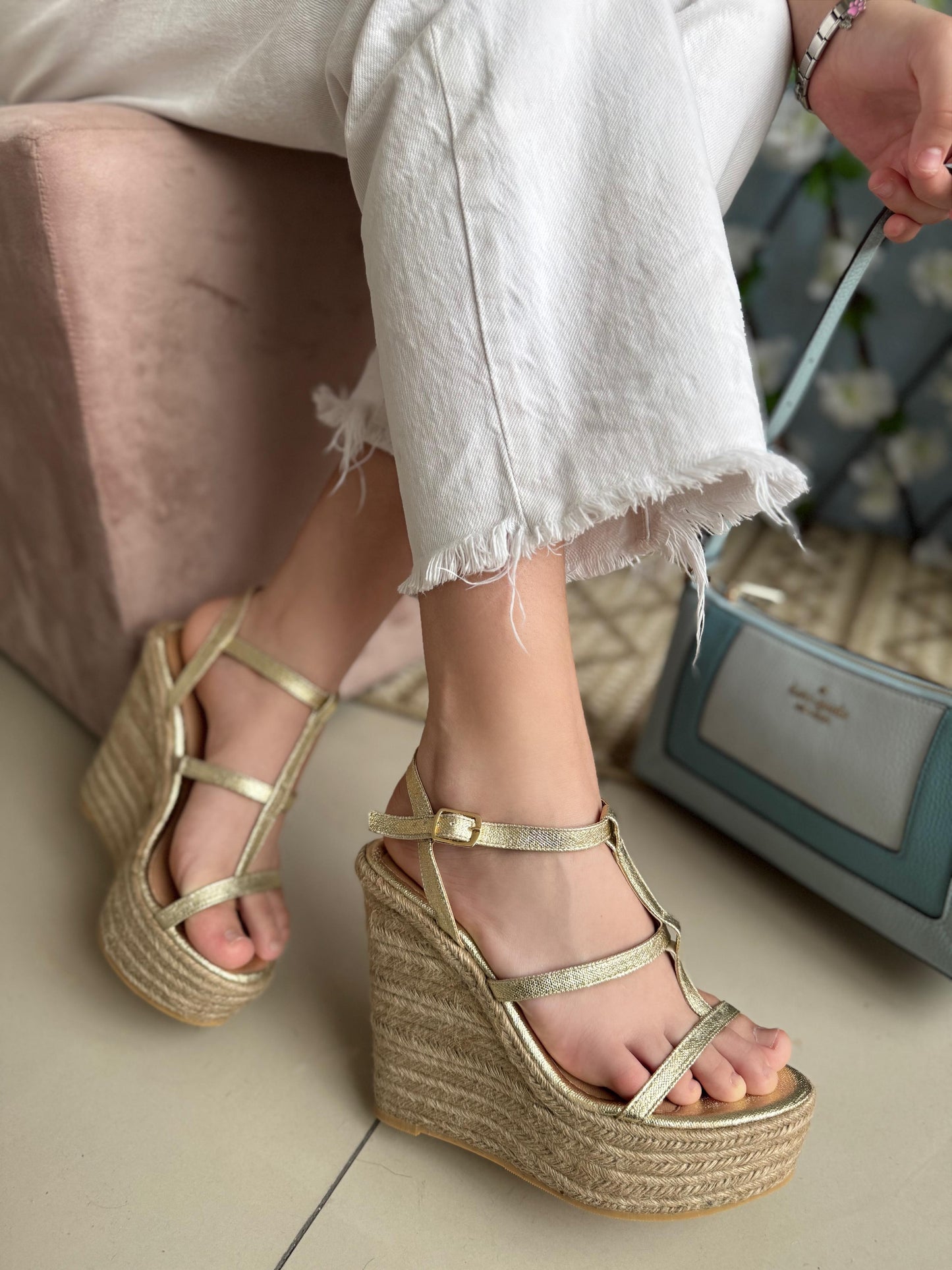 NUVELLA GOLDEN