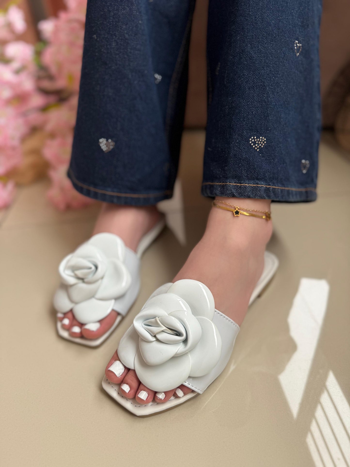 OLAS SANDALS