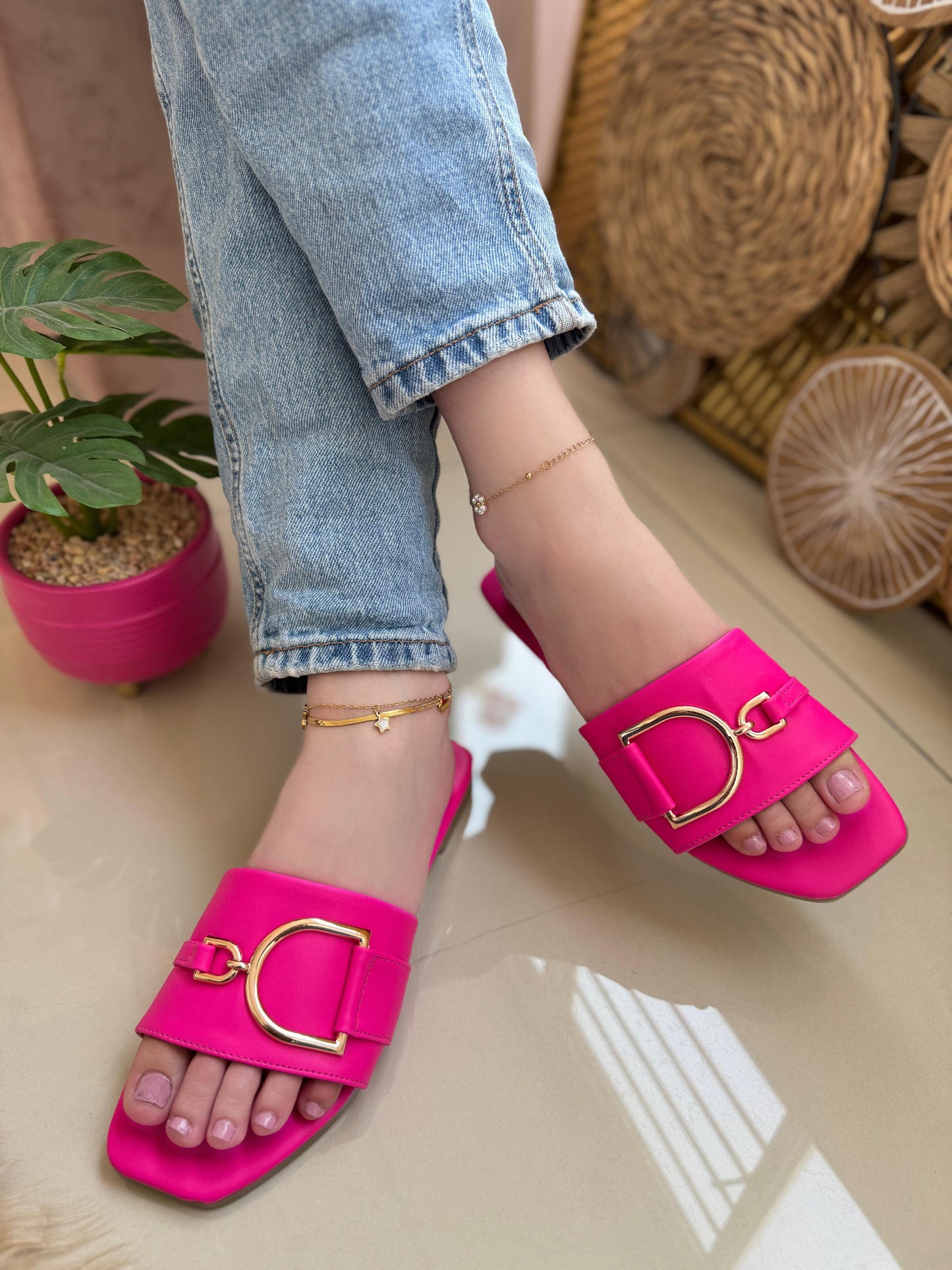 GLAM D-RING SANDALS