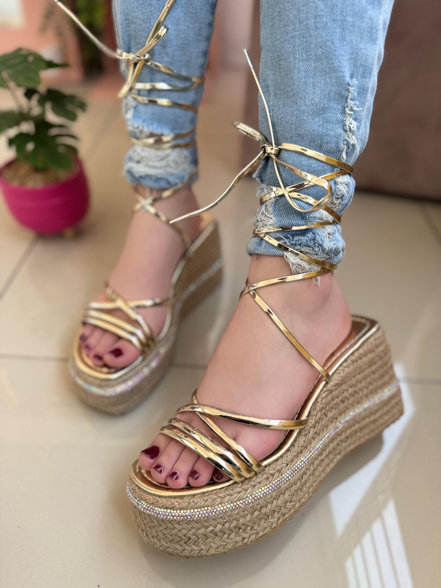 PLATAFORMAS CORRIDAS NEKANE | Emmelie