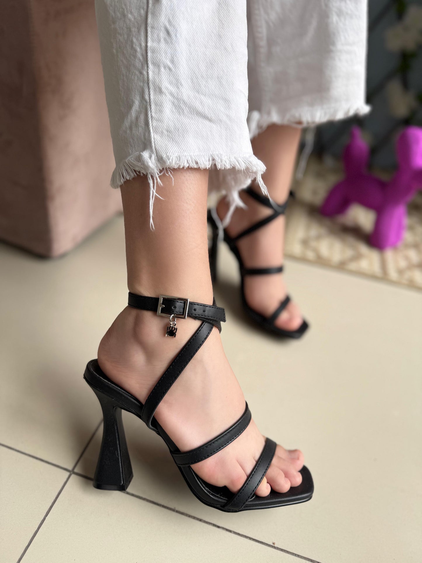 SPIDER HEELS