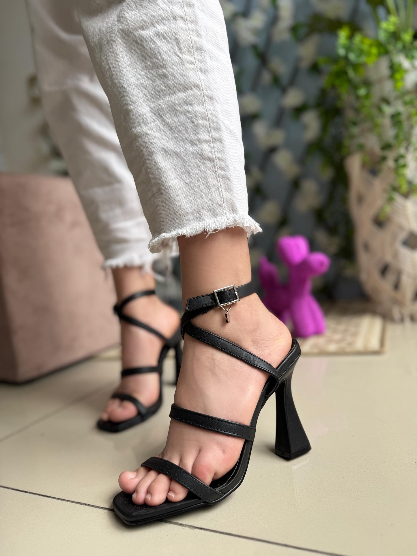 SPIDER HEELS